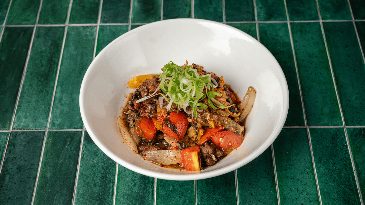 Stir-Fried Beef & Mustard Green
